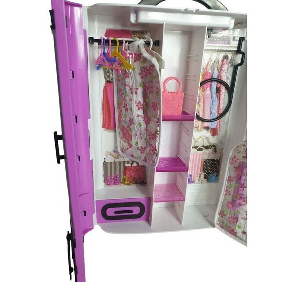 Barbie Fashionista Ultimate Closet Wardrobe Set With Doll & Accessories - Picture 5 of 7
